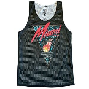 Miami Heat Hardwood‎ Classics Vintage Basketball Jersey Men's Size S Black Retro